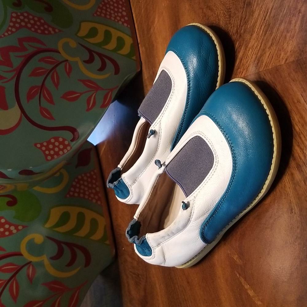 LIVIE LUCA TURQUOISE, WHITE & GRAY MARY JANE SLIP-ON SHOES....Size: US 13